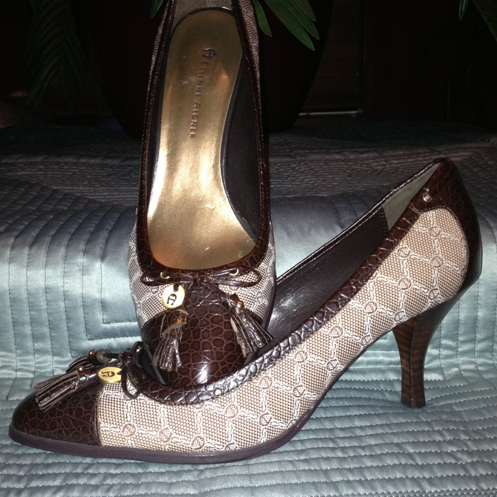 A Etienne Aigner Designer Heels